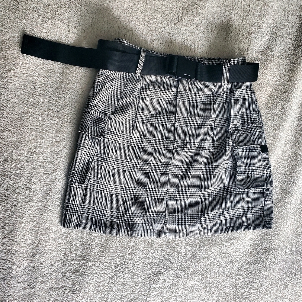 Plaid Skirt School Girl Mini Skirt Black/White Preppy Cargo Emily in Paris